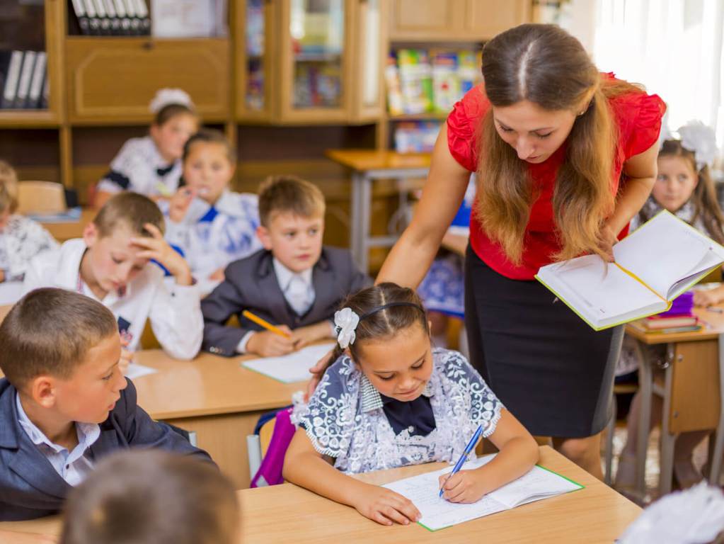 Муниципальные конкурсы «Учитель года» и «Воспитатель года» стартовали в Иркутском районе