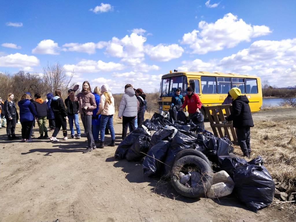 В ходе субботника в «Птичьей гавани» собрали 70 мешков мусора