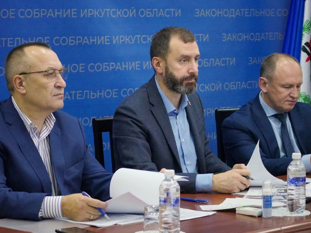 Александр Ведерников: Обращение с жидкими бытовыми отходами на Байкале требует особого регулирования