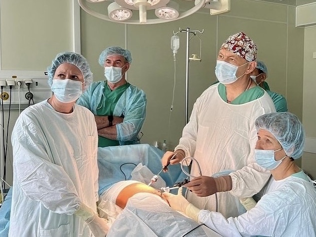 Юрий Козлов вместе с коллегами из Приморья провел уникальную операцию девочке из Уссурийска