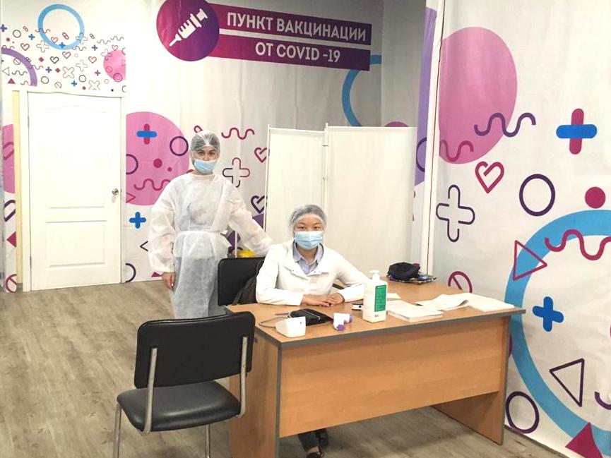 В ТЦ «Яркомолл» в Иркутске начал работать пункт вакцинации от COVID-19