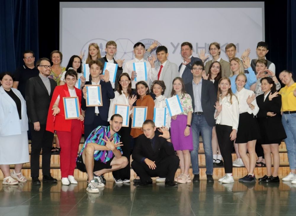 Школьники Иркутской области выступят на телевизионной олимпиаде «Умники и умницы»