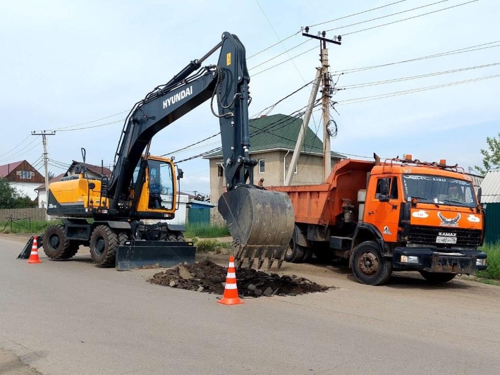 В Иркутске восстанавливают дорогу на улице Олонская