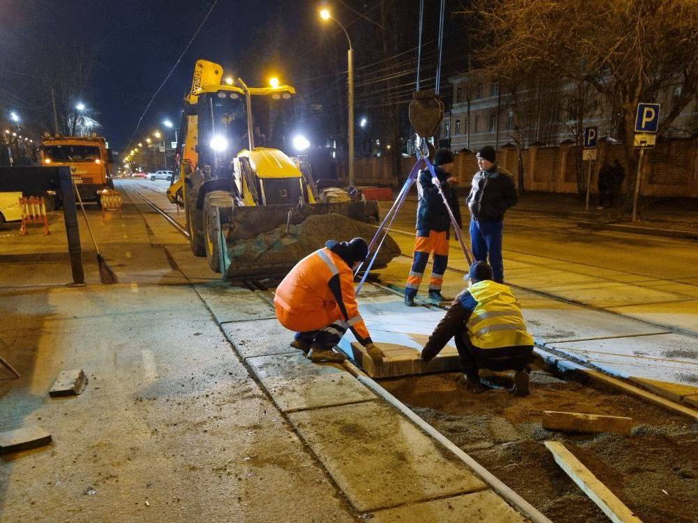 zamena plit tram ai