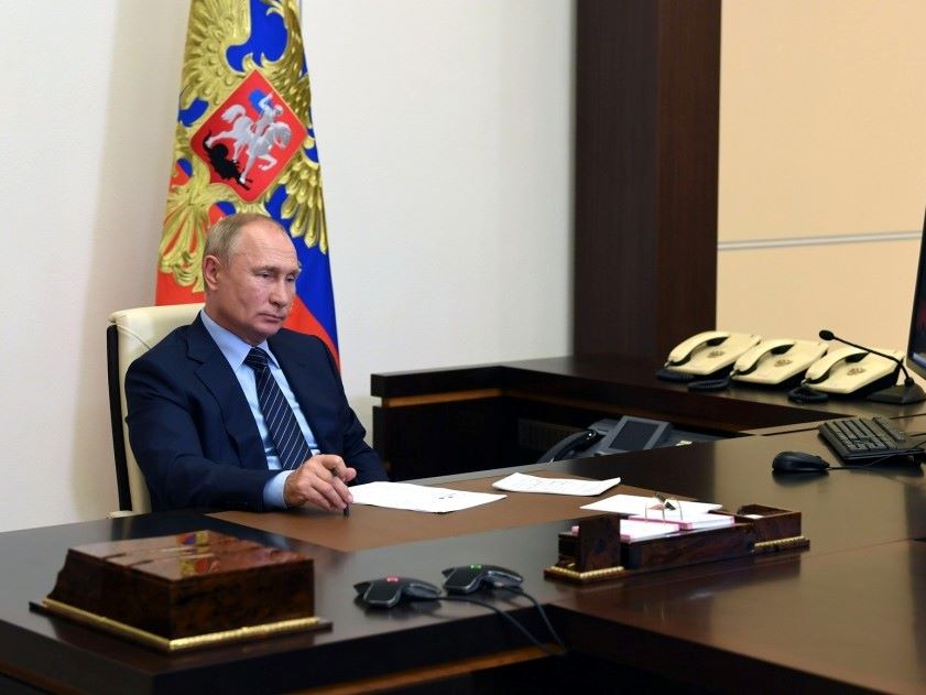 Владимир Путин: Мы не должны ограничиться обеззараживанием территории промплощадки «Усольехимпрома», необходимо дать городу импульс развития