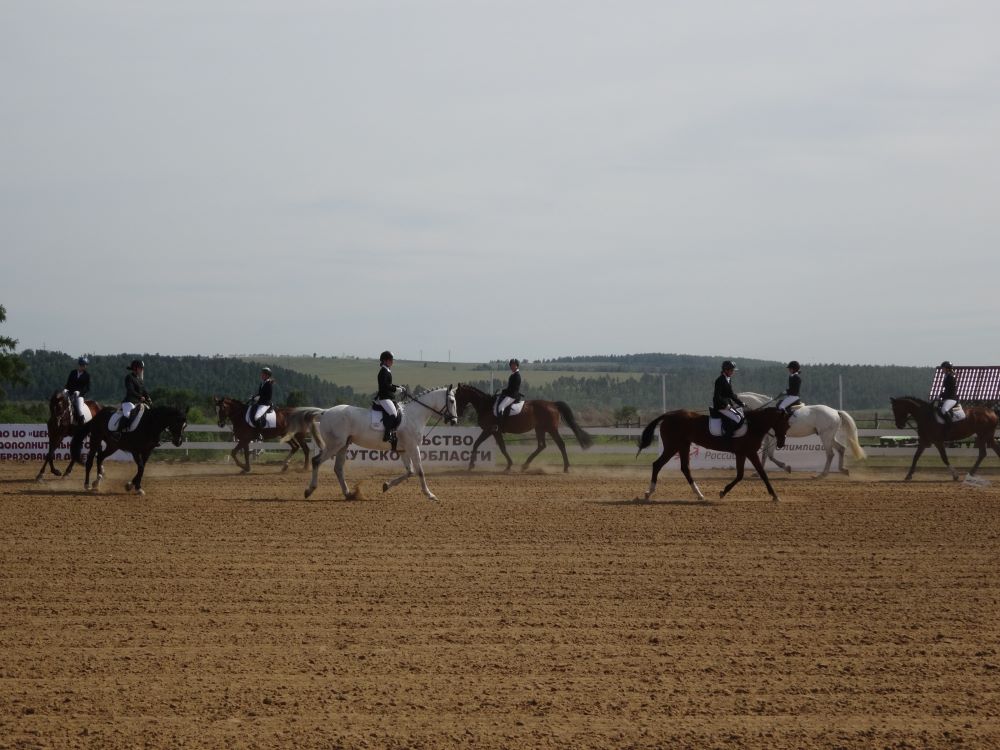 Чемпионат и первенство области по адаптивному конному спорту проходят в Иркутском районе