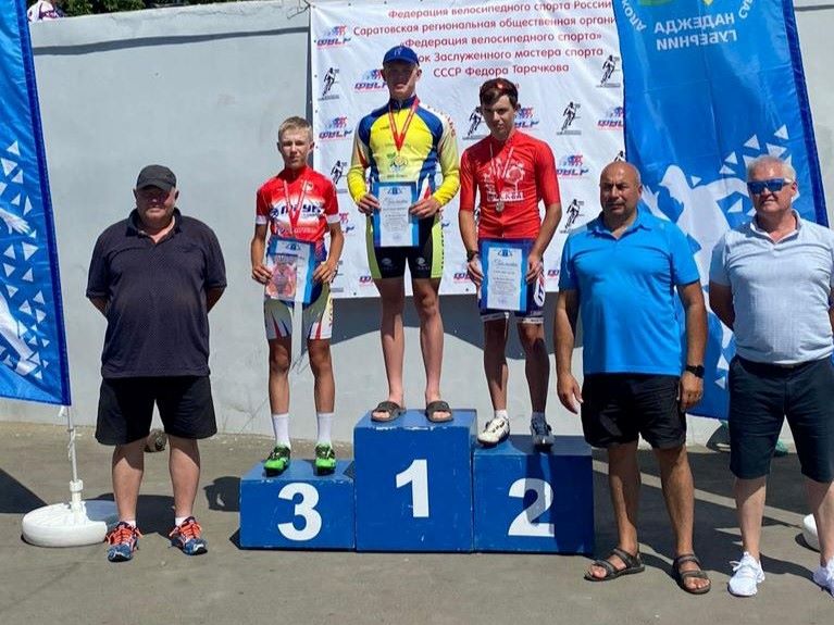 Велогонщики Приангарья выиграли две медали на соревнованиях в Саратове