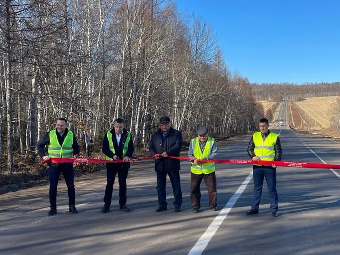 В Приангарье завершили ремонт участка дороги, ведущей на Байкал