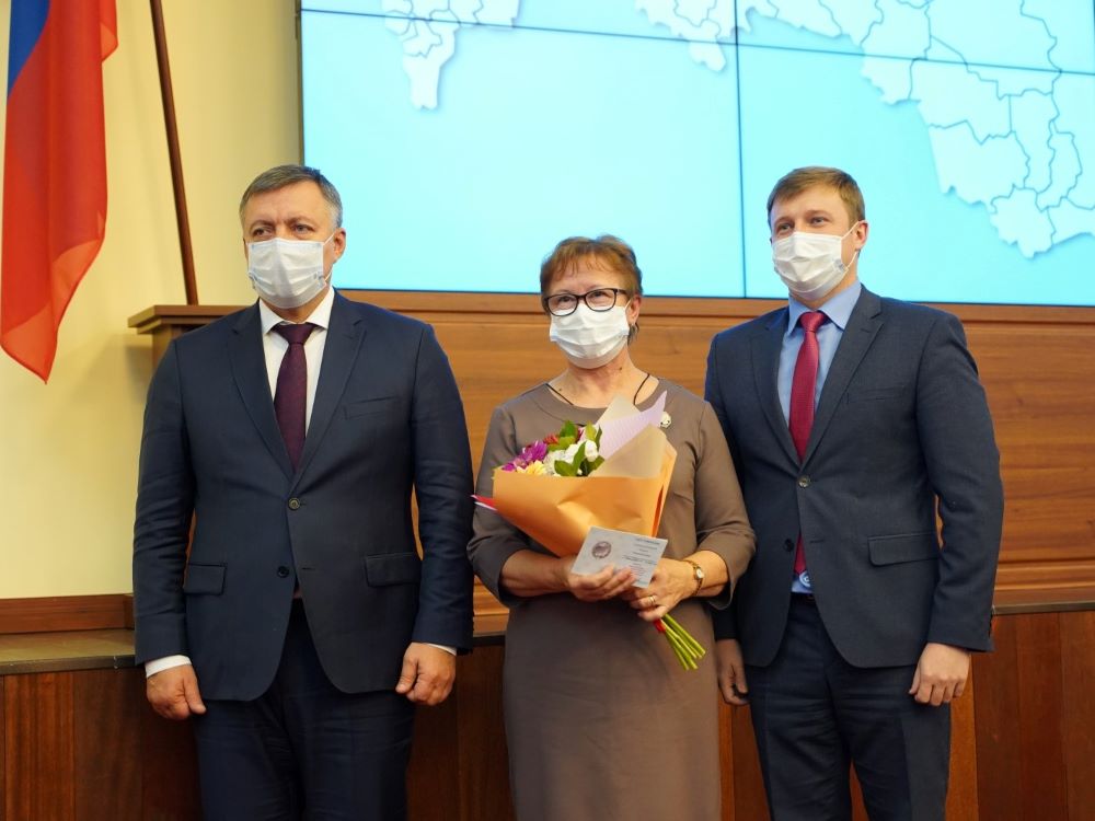 Игорь Кобзев вручил награды работникам агропромышленного комплекса Иркутской области