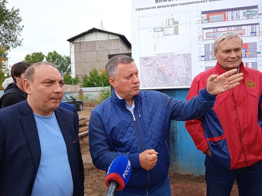В Усолье-Сибирском строят ФОК и ремонтируют ДЮСШ №1