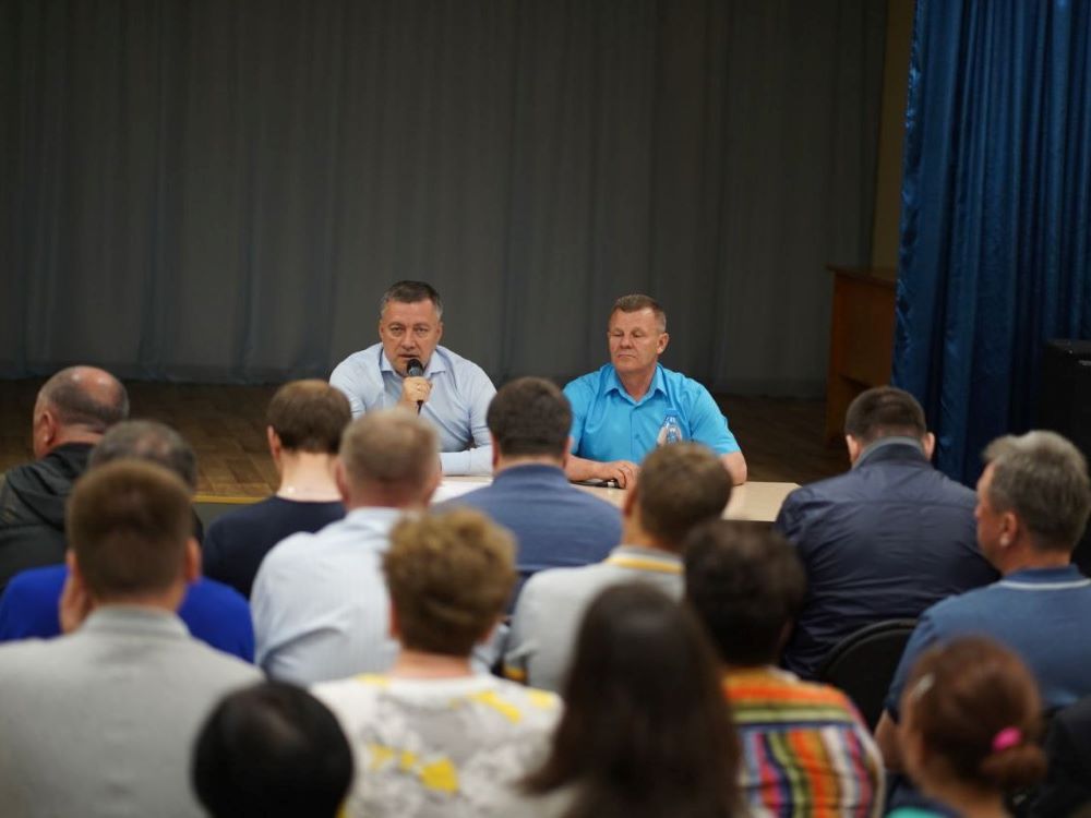 Губернатор обсудил с жителями Половино-Черемхово возможность строительства новой школы