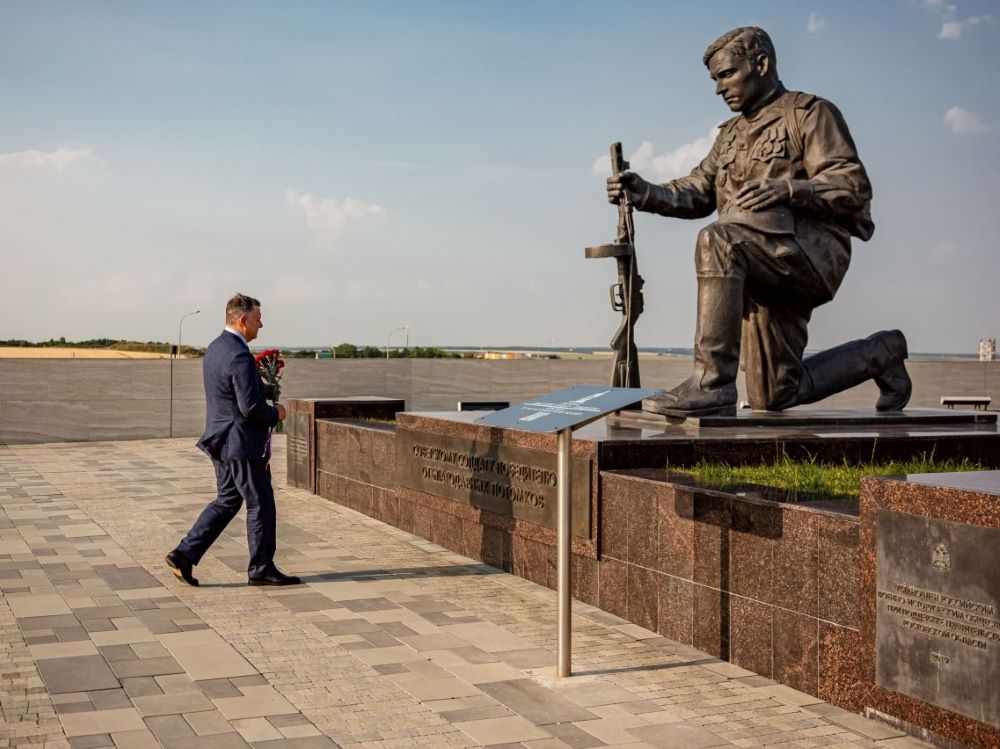 Губернатор Приангарья и руководство Военно-исторического музейного комплекса «Самбекские высоты» обсудили перспективы сотрудничества