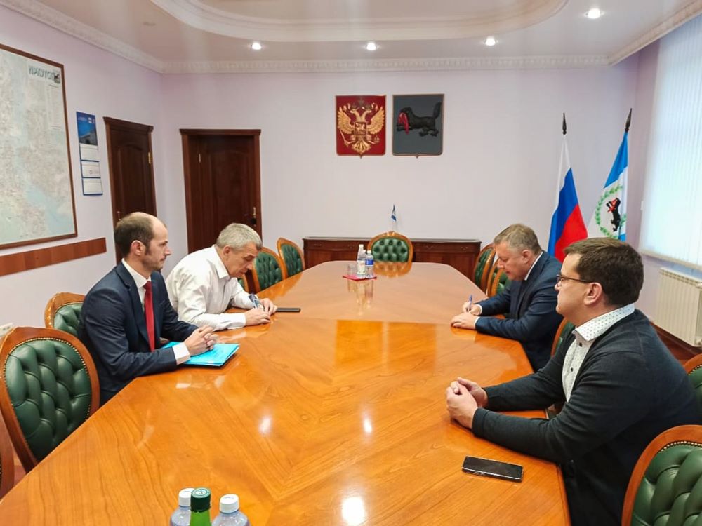 Губернатор встретился с мэром Казачинско-Ленского района