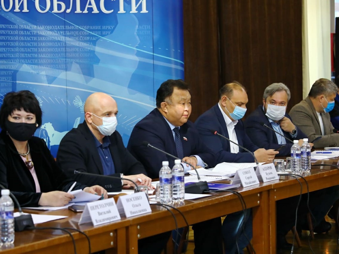 Ход работ на площадке бывшего «Усольехимпрома» обсудили депутаты Заксобрания в рамках рабочей поездки в территорию