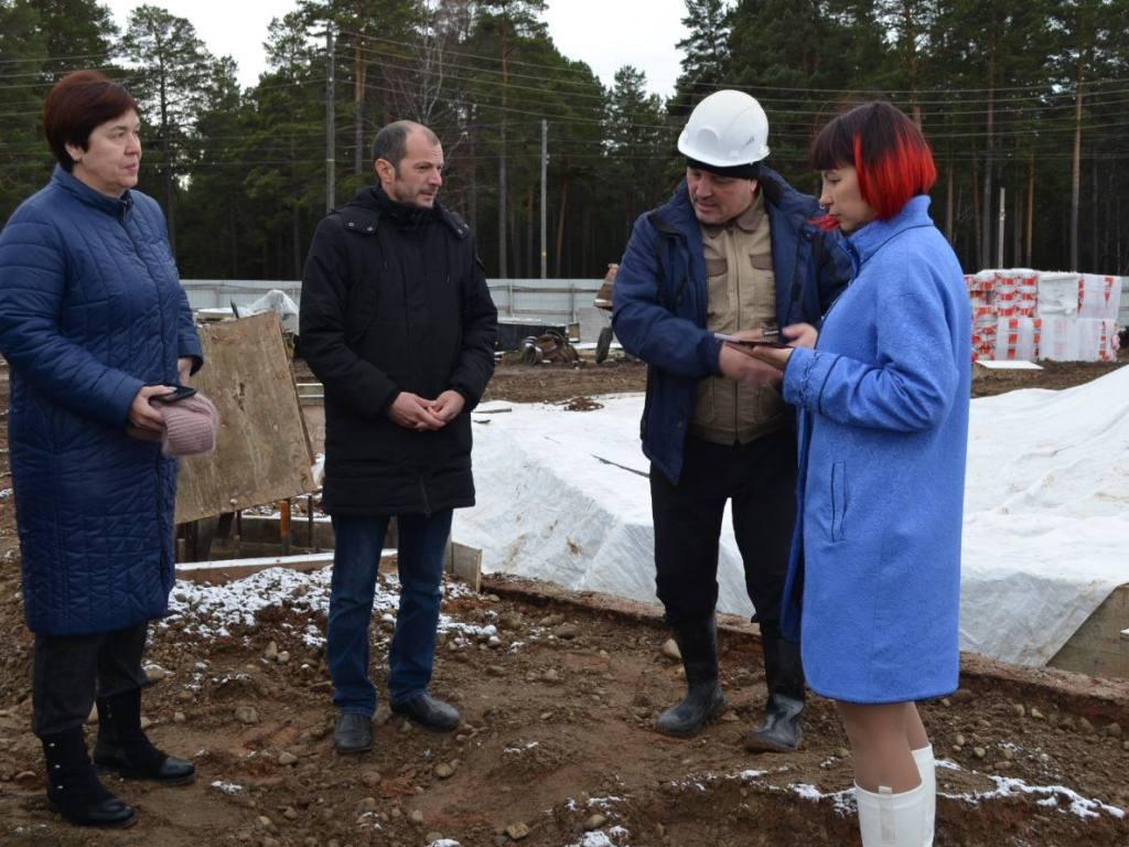 Александр Галкин проверил ход работ по строительству нового здания Братской районной больницы в селе Тангуй