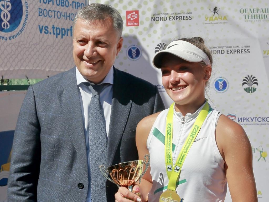 В Иркутске завершились всероссийские соревнования по теннису «Кубок Байкала»
