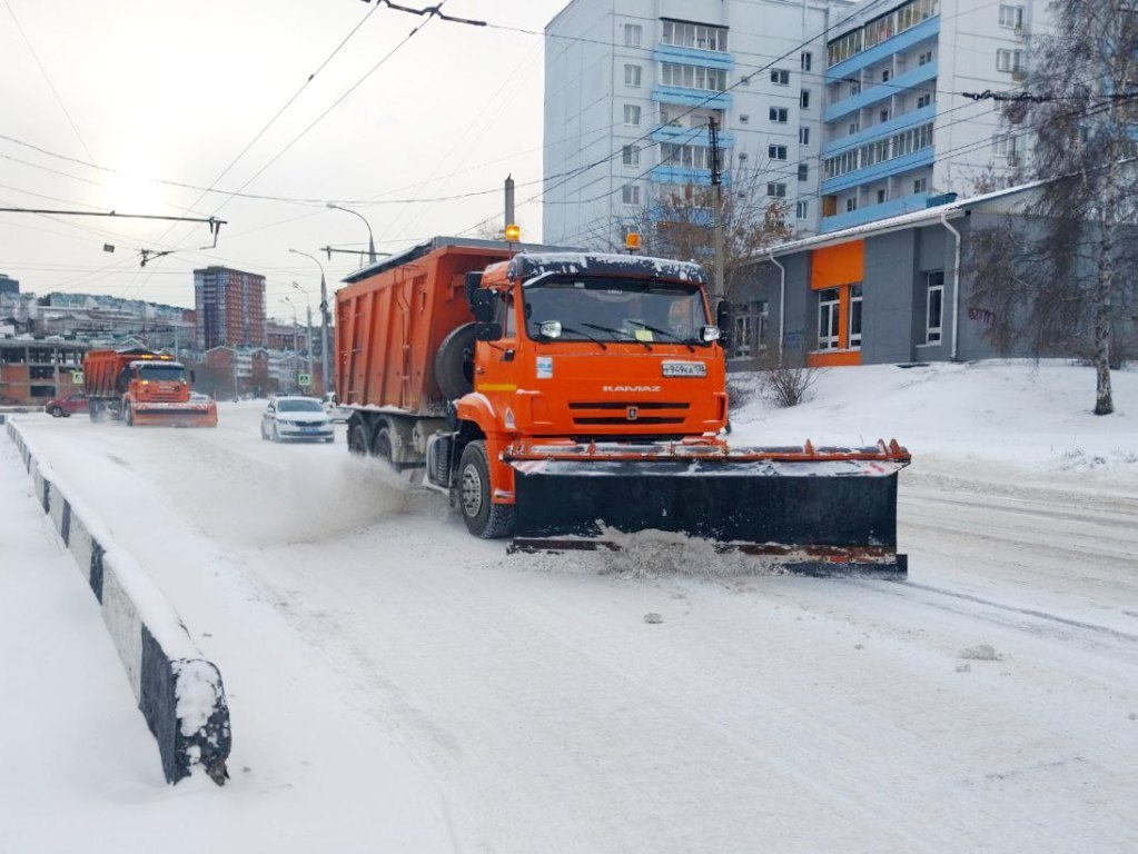 uborka snega kamazy ai