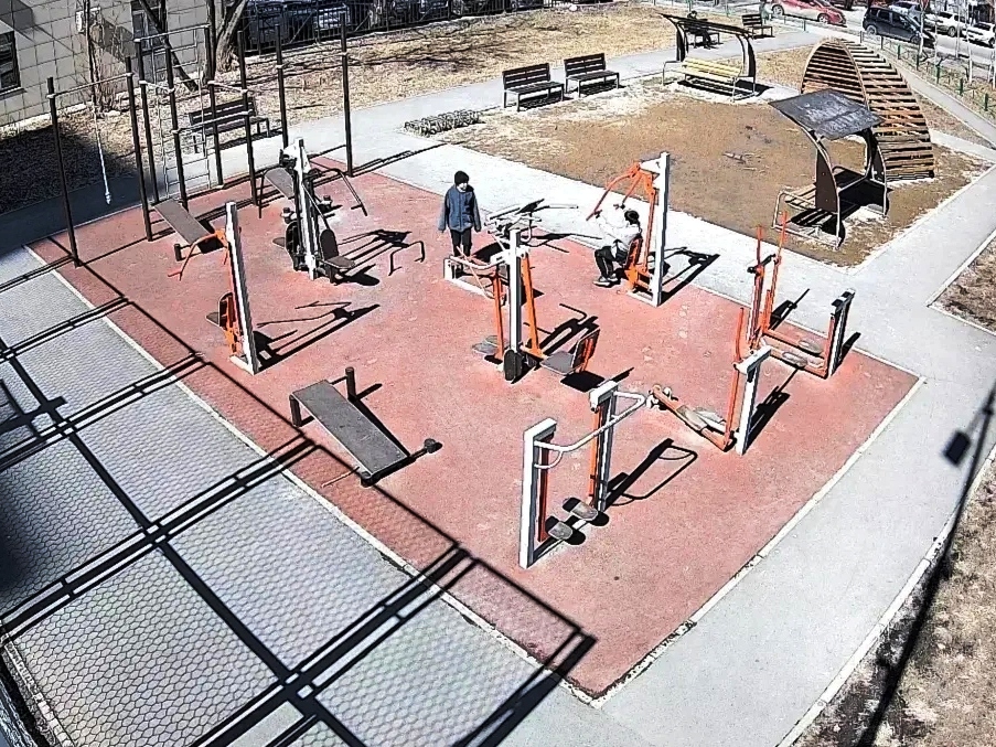 kamera detskaya ploshadka ai