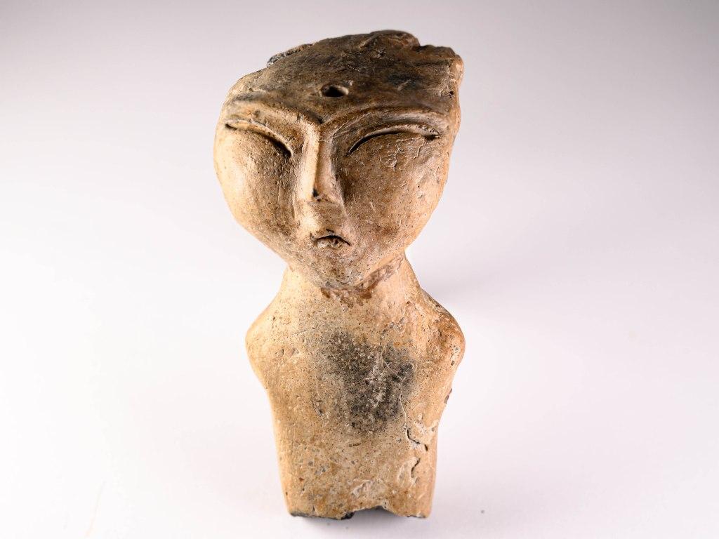 kondonskaya nefertiti iohm