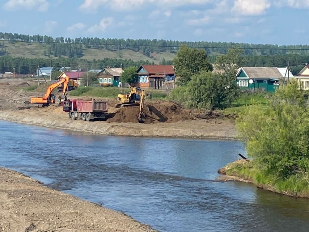 В Приангарье в 2023 году планируют расчистить почти шесть километров русел рек
