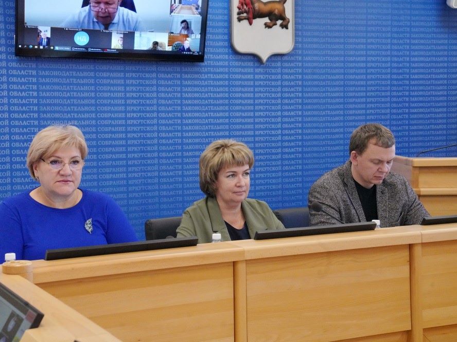 23 жителя Иркутской области представлены к награждению Почетными грамотами ЗакСобрания