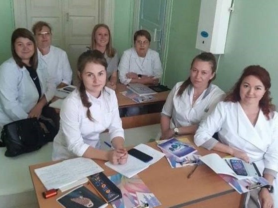 В Иркутской области в 2025 году состоится первый выпуск средних медработников, обучающихся в рамках пилотного проекта