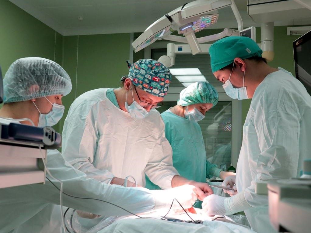 Врачи Ивано-Матренинской больницы впервые провели операцию по коррекции аномалии развития почки у новорожденного