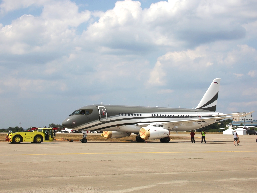 aurus business jet irkut