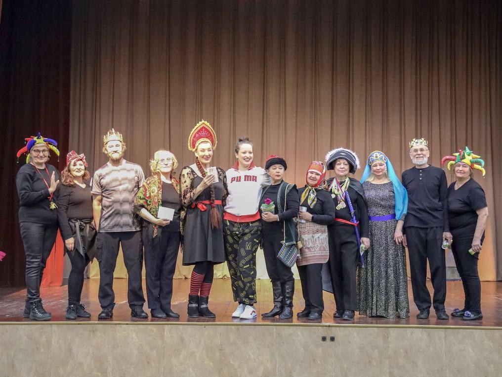 В Иркутске проходят выпускные вечера участников проекта «Активное долголетие»