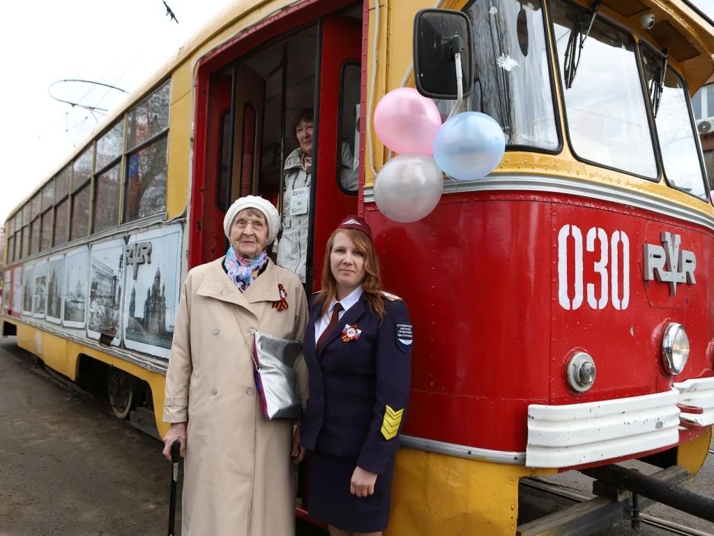 pelageya yachmeneva retro tramvay ai