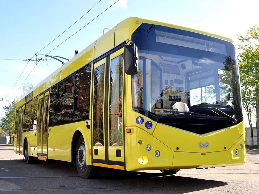 Низкопольный троллейбус отправили в Братск из Минска