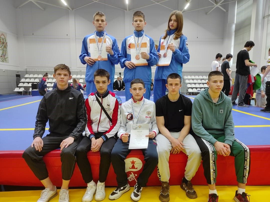 Четыре медали завоевали спортсмены Усть-Илимска на первенстве России по ушу-саньда