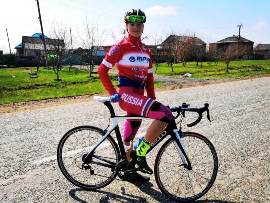 Дарья Бунеева выиграла индивидуальную гонку чемпионата России по велоспорту-шоссе
