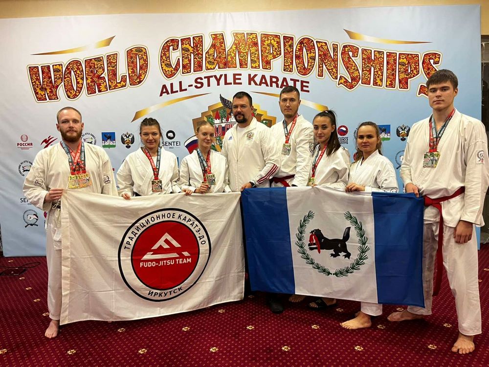 Спортсмены Иркутской области выиграли семь медалей на чемпионате и первенстве мира по всестилевому каратэ
