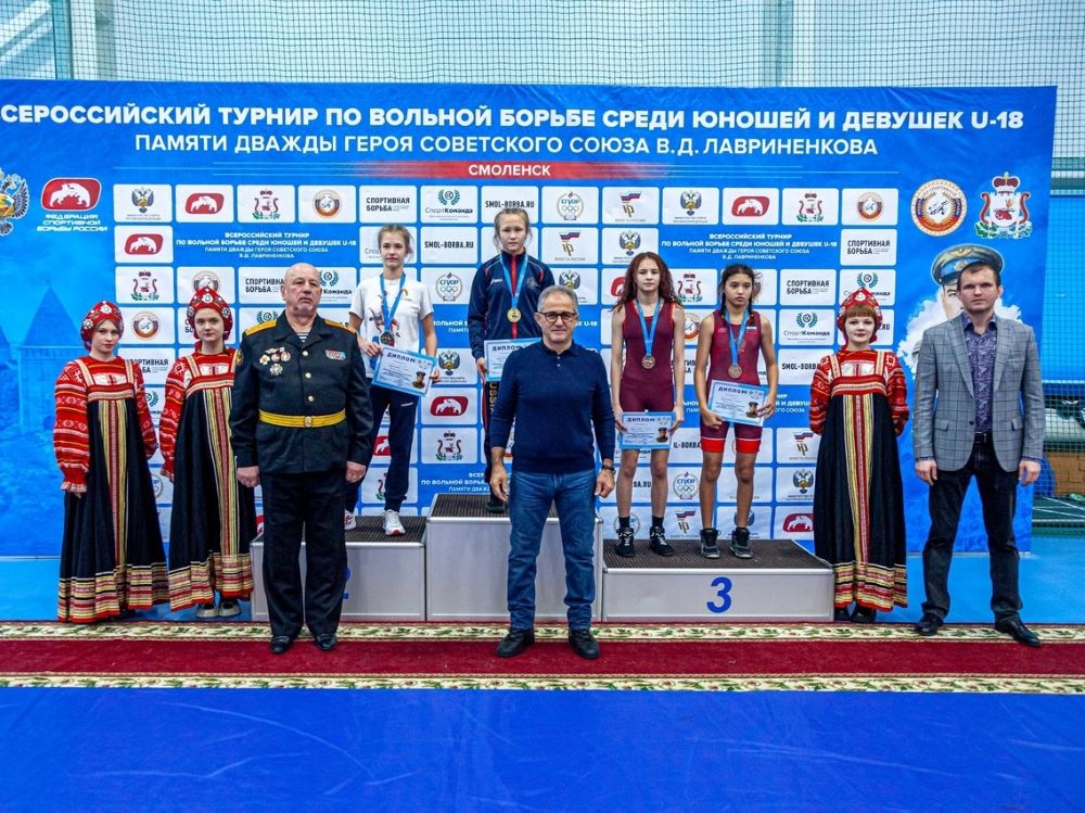 Спортсменки Иркутской области завоевали две медали на всероссийских соревнованиях по вольной борьбе