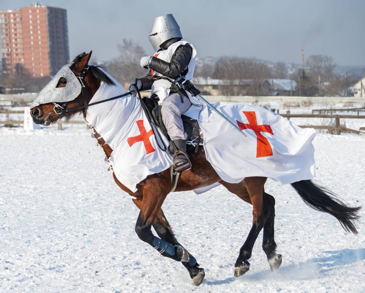 konny sport kostyum ai
