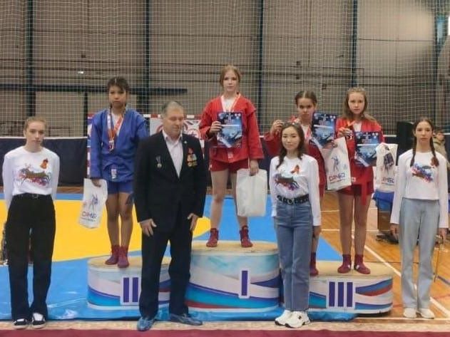 Спортсмены Усть-Кута завоевали три медали на всероссийских соревнованиях по самбо