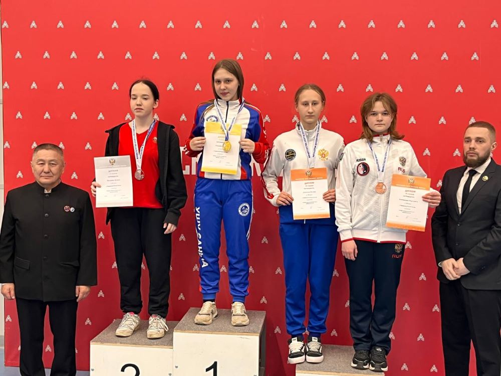 Восемь медалей завоевали спортсмены Иркутской области на первенстве России по ушу-саньда