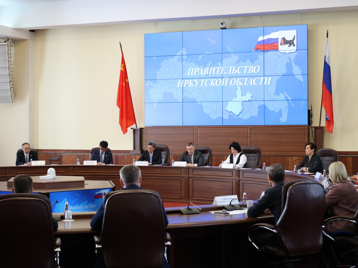 Губернатор Иркутской области встретился с делегацией КНР