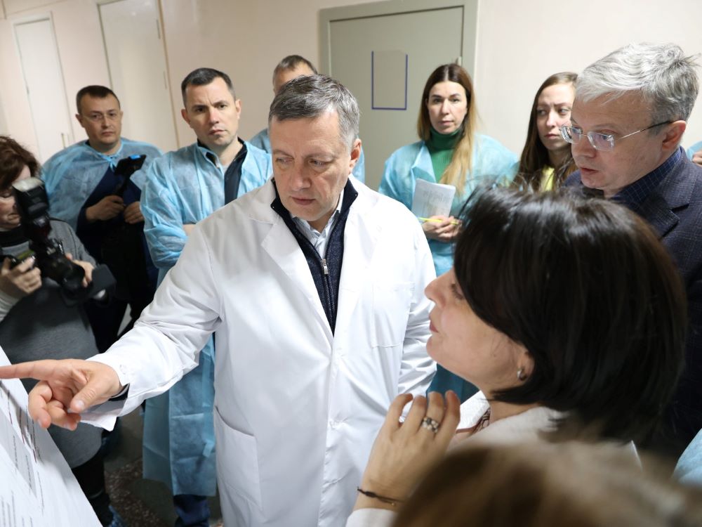 Игорь Кобзев посетил Ангарскую городскую больницу