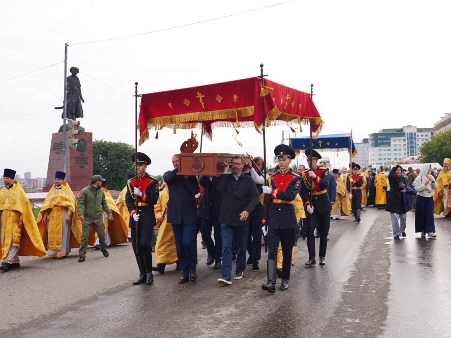 Фото предоставлено пресс-службой Законодательного Собрания Иркутской области krestnyi hod zs