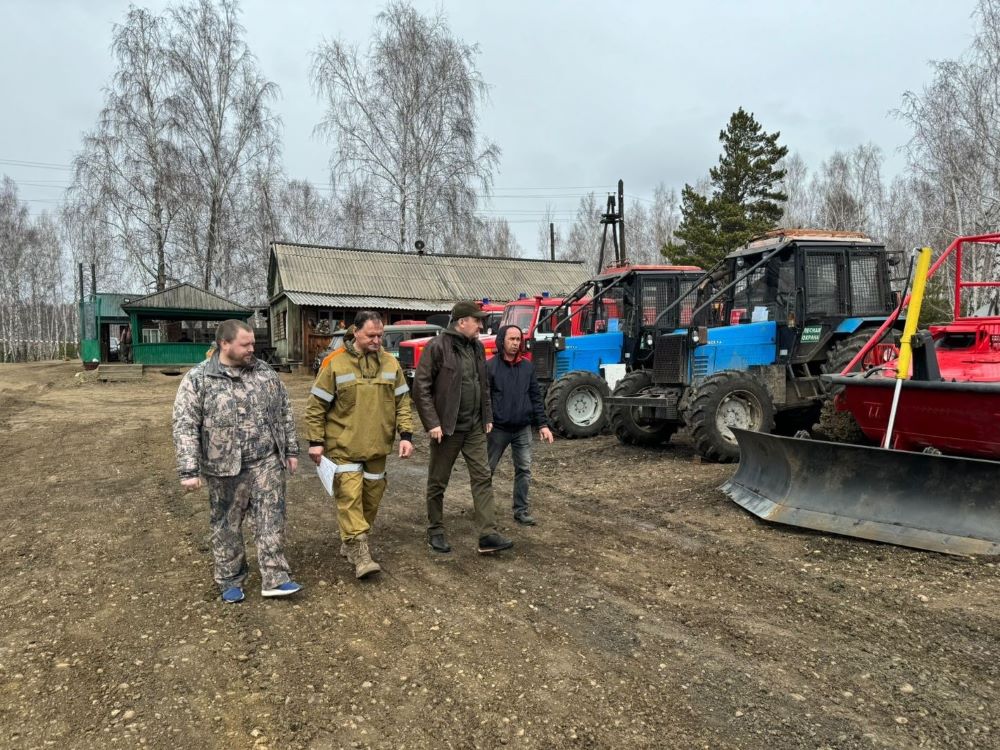 Владимир Читоркин проверил работу куйтунской лесопожарной станции