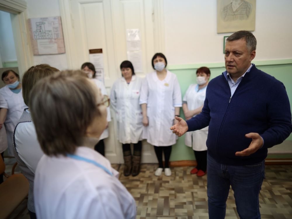 Игорь Кобзев поручил проработать вопрос строительства жилья для медработников Зиминского района