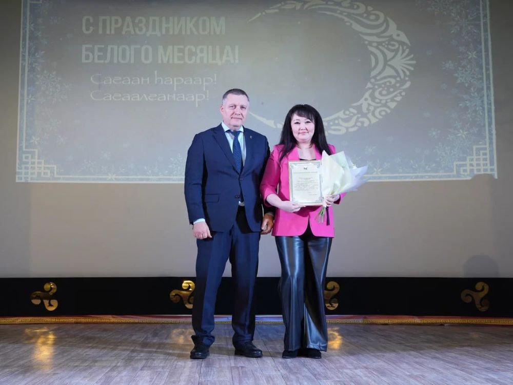 Игорь Кобзев наградил жителей Усть-Ордынского Бурятского округа