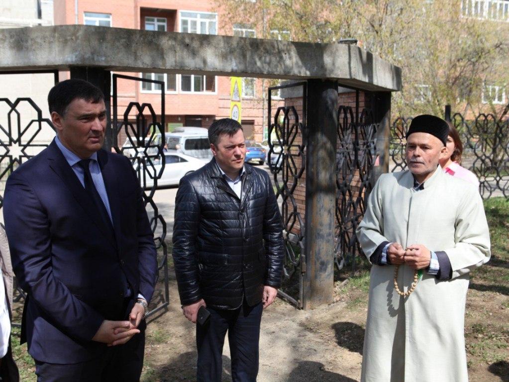 В Иркутске обсудили вопросы благоустройства мусульманского кладбища